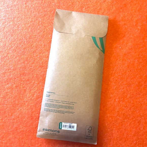 Handcrafted cream and gold 3D paper firs Christmas trees set of 2 NWT - Picture 6 of 7